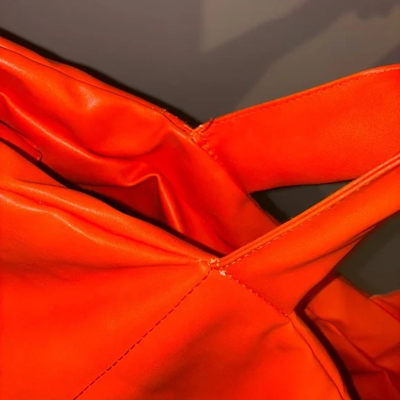 Free People Cloud Commuter Tote Bag - Picture 8 of 10